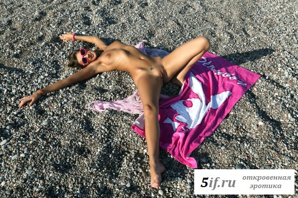 Крошка в прозрачном поранже.