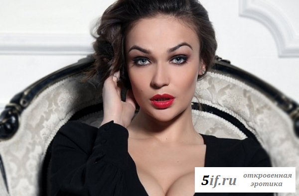 Сногшибательная Алёна Водонаева в эротических фотографиях