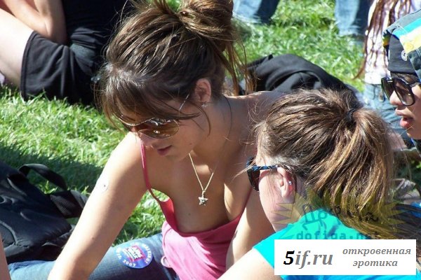 Подборка случайно выпавших сисек