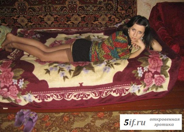 Домашние фотки раздетой воронежской девчонки