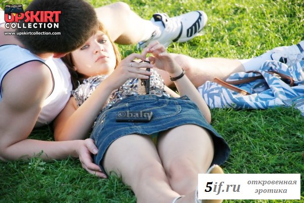 Папарацци засветили бедра и трусы шлюшек