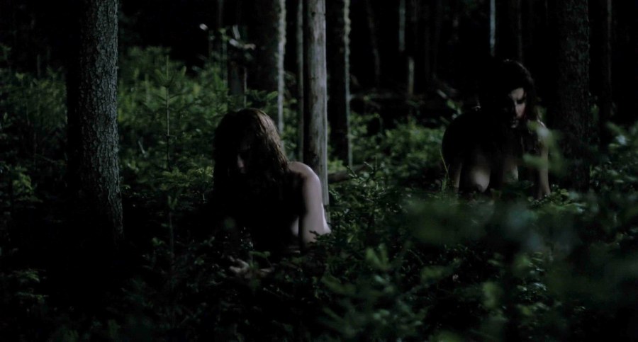 Katie Aselton & Lake Bell - Black Rock (2013)