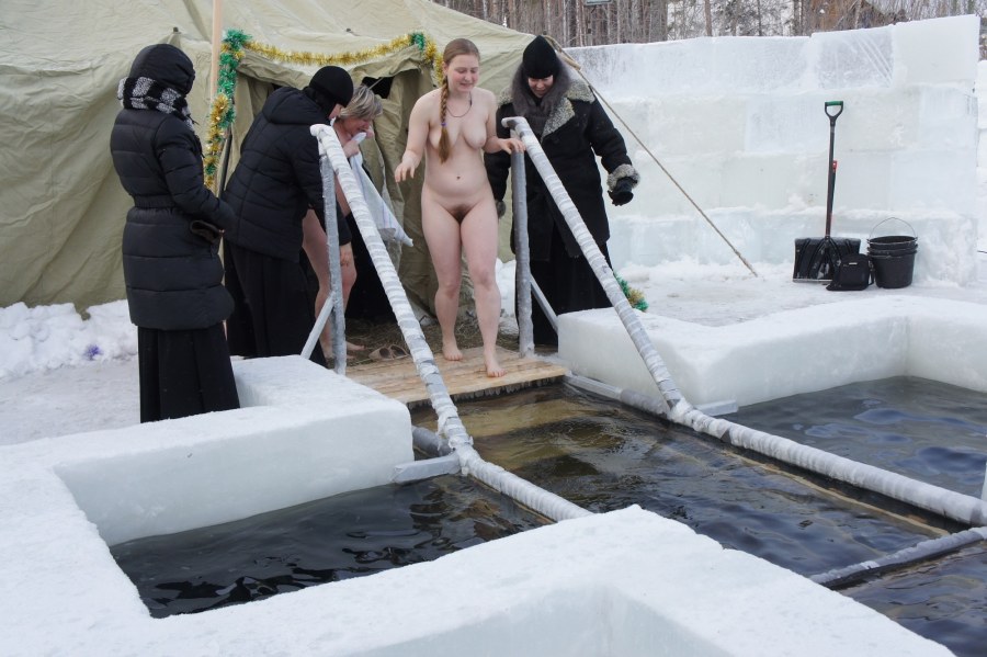 Девушки нудистки зимой