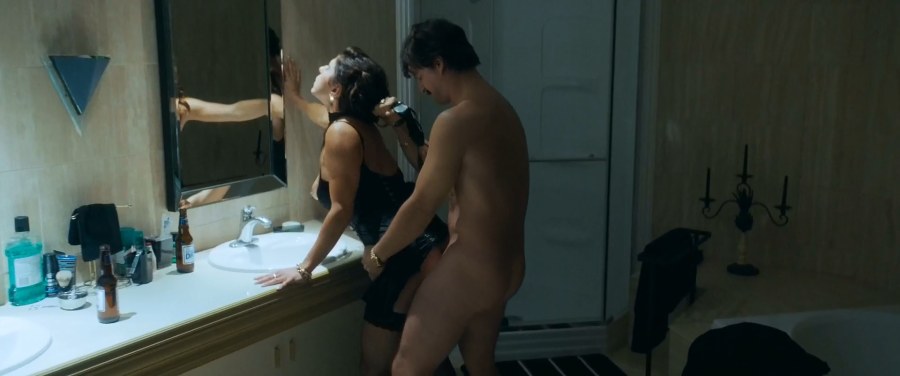 Порнозвезда культуристка Yvette Bova